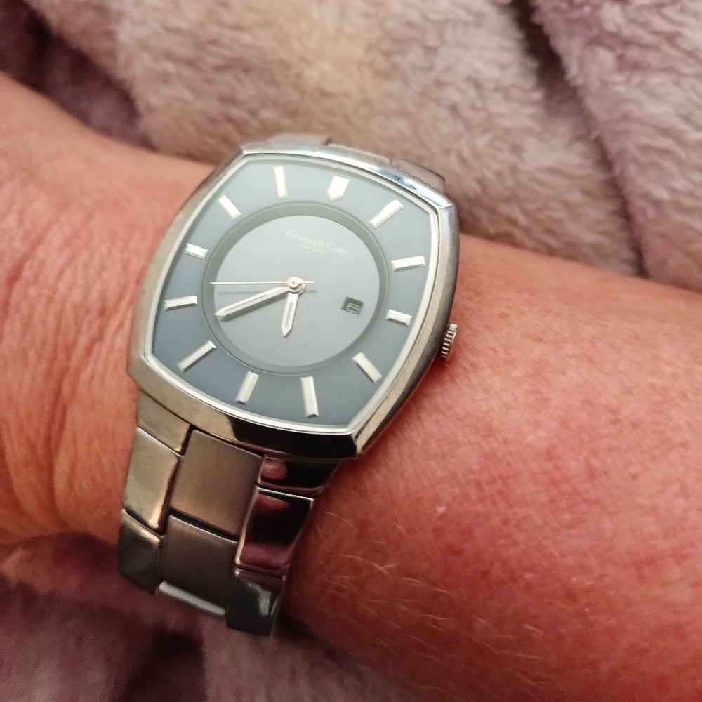 Kenneth Cole womens silver tone bracelet wrist watch